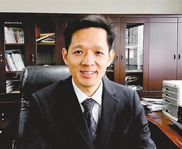 何斌校友是我院2008级在职法律硕士,于1991开始从事法律工作,现任北京